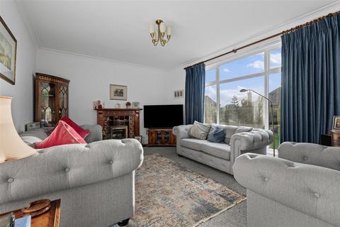 5 bedroom detached bungalow for sale, 12, The Avenue, Hipperholme, HX3 8NP