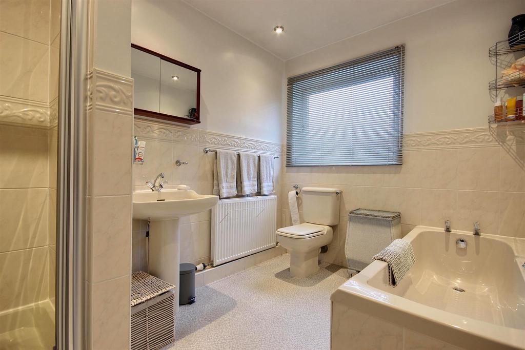 Bathroom/w.c.