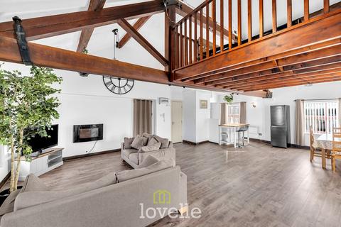 undefined, Victoria Wharf, Grimsby DN31