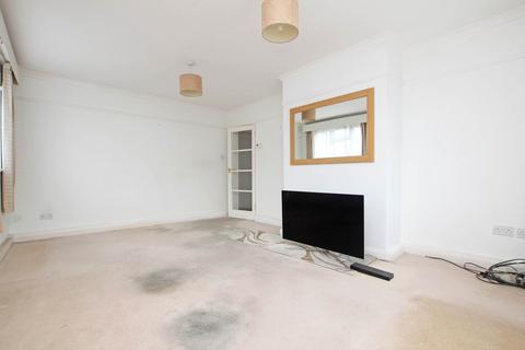 2 bedroom flat for sale, Moat Croft Road, Eastbourne, BN21 1NH