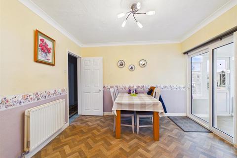 undefined, Dixholme, Halton, Chirk, Wrexham