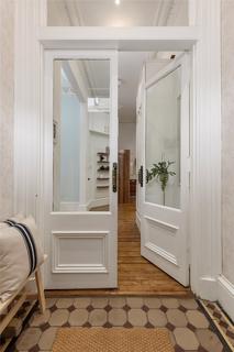 2 bedroom apartment for sale, East Broughton Place, New Town, Edinburgh