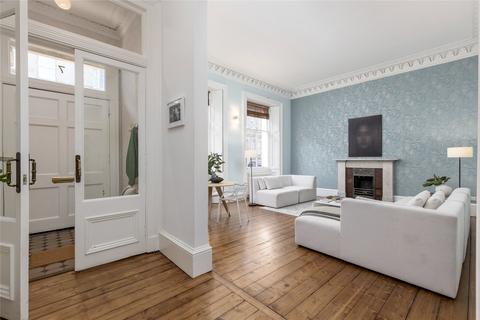 2 bedroom apartment for sale, East Broughton Place, New Town, Edinburgh