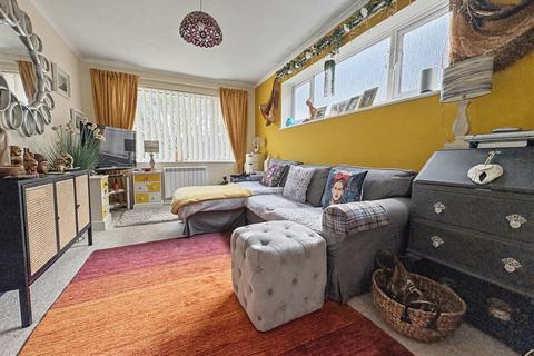 1 bedroom flat for sale, Broadstone