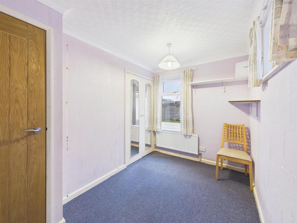 Bedroom: