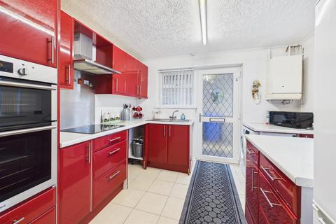 2 bedroom detached bungalow for sale, Thoresby Avenue, Bridlington