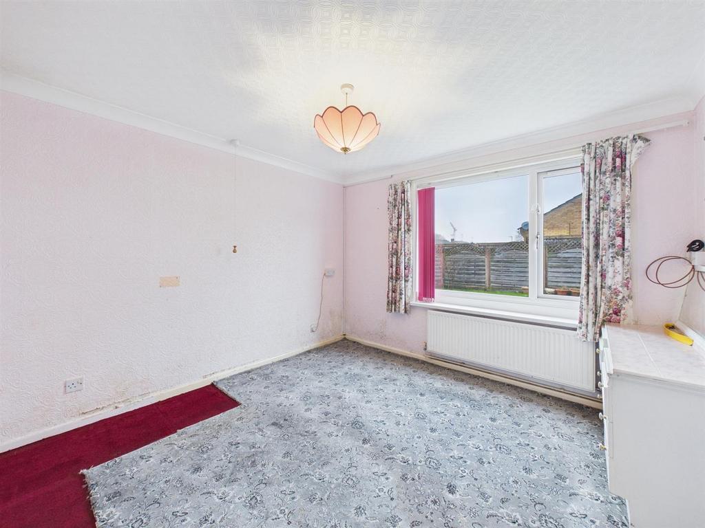 Bedroom: