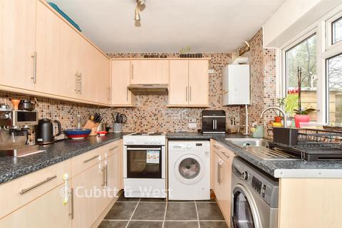 undefined, Barnsnap Close, Horsham RH12