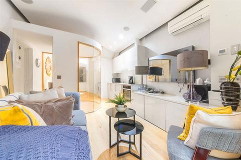 1 bedroom flat for sale, Bedfordbury, London WC2N