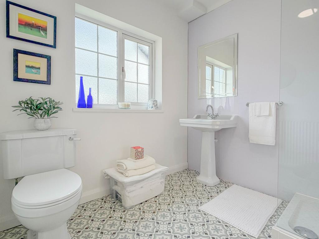 Bathroom 4
