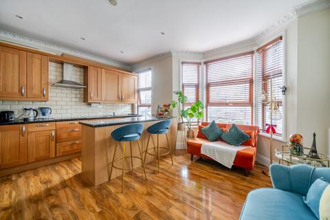 2 bedroom property for sale, Askew Road, Shepherds Bush, London, W12