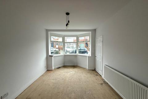 3 bedroom semi-detached house for sale, Averil Road,  Leicester, LE5