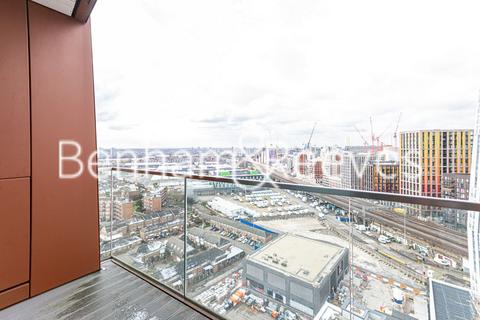 2 bedroom apartment to rent, Pinto Tower, Nine Elms SW8