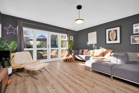 4 bedroom detached house for sale, Eversley Park Road, London, N21