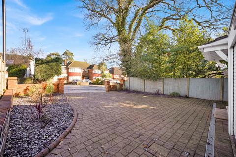 undefined, Eversley Park Road, London, N21