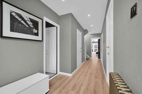 undefined, Eversley Park Road, London, N21