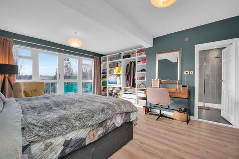 4 bedroom detached house for sale, Eversley Park Road, London, N21