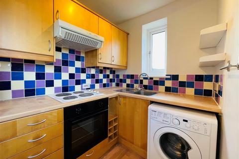 1 bedroom apartment to rent, St. Johns Chase, Wakefield WF1