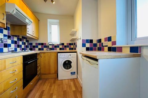 1 bedroom apartment to rent, St. Johns Chase, Wakefield WF1