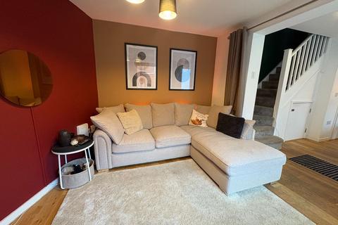 2 bedroom apartment to rent, Mill Terrace