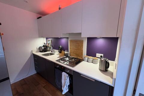 2 bedroom apartment to rent, Mill Terrace