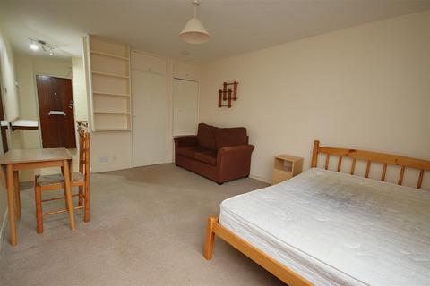 undefined, Mayflower House, Cambridge CB4