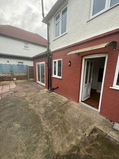 4 bedroom end of terrace house to rent, Enfield, EN1