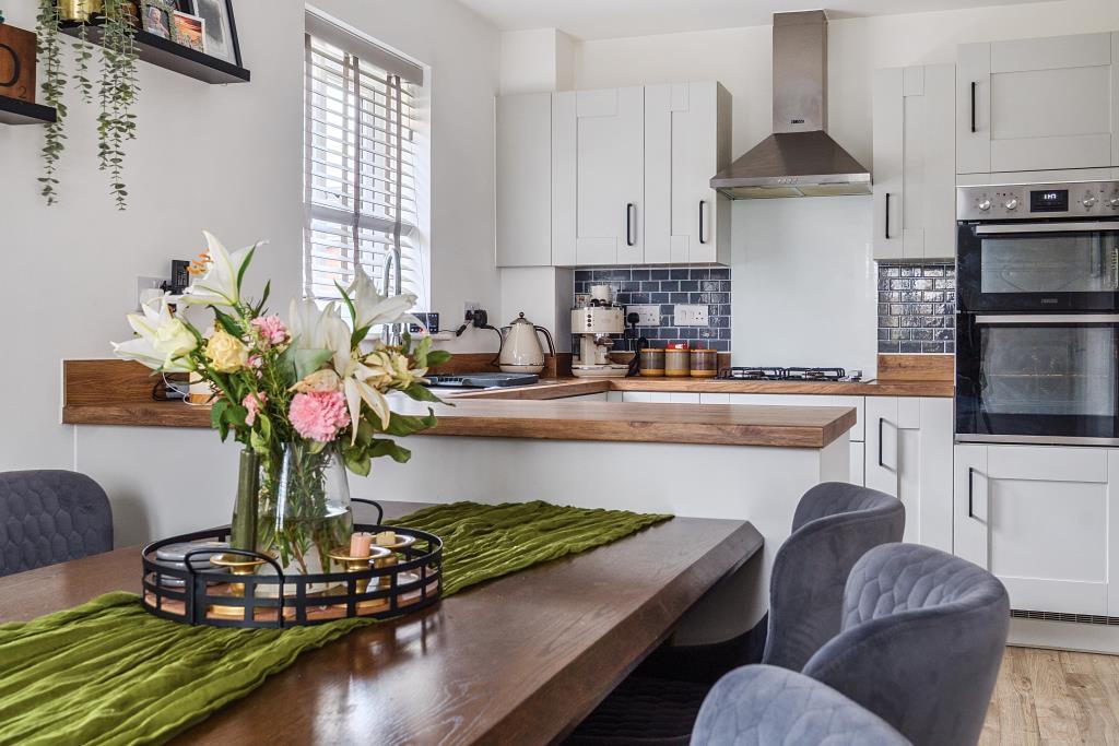 Dining / Kitchen