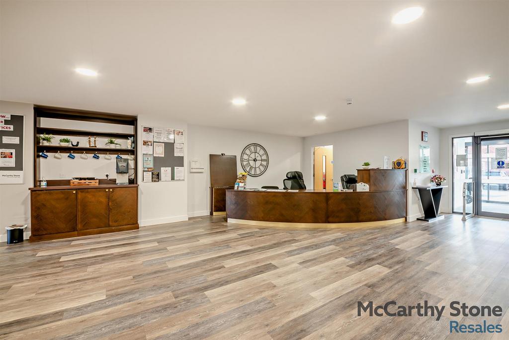 8678096-interior01-800.jpg