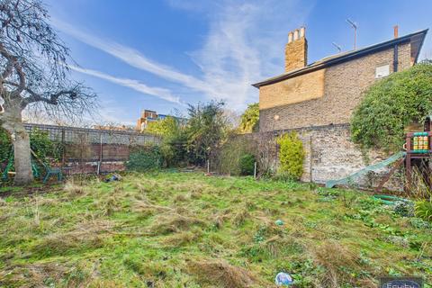 3 bedroom property for sale, Blackheath Road, Greenwich, SE10