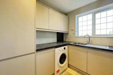 2 bedroom apartment to rent, Stomp Road, Burnham SL1
