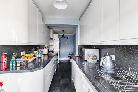 3 bedroom terraced house for sale, Alverston Gardens, London, SE25