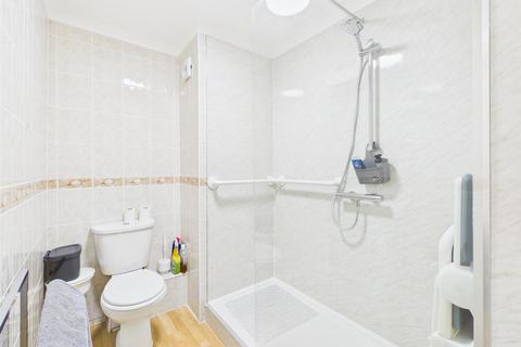 1 bedroom flat for sale, Spinners Court, Lancaster