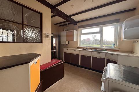 undefined, Heol Nant Y Felin, Llanelli