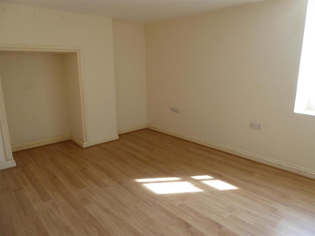 Bedroom.JPG