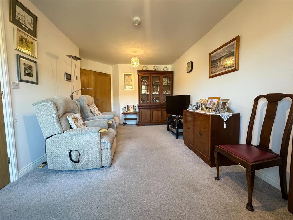 Lounge dining room