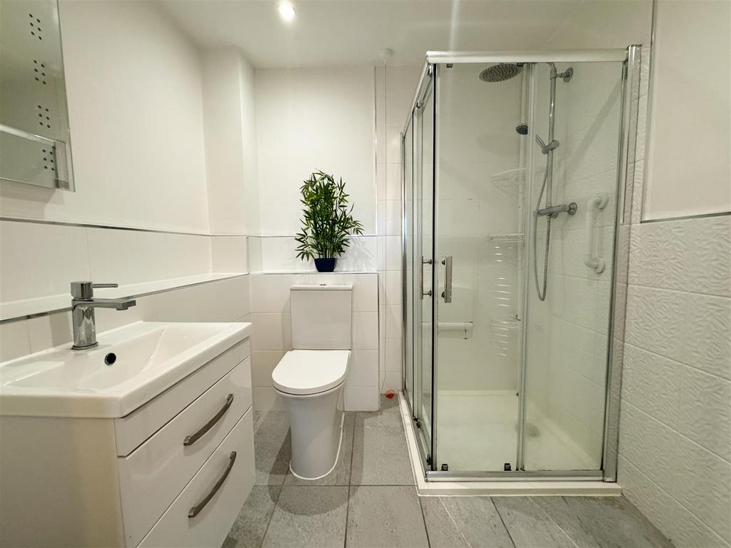 En suite shower room