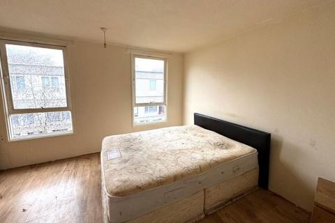 4 bedroom terraced house for sale, 111 Mangold Way, Erith, Kent, DA18 4DB