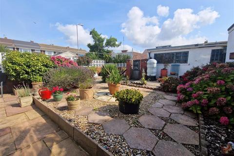 undefined, Lapwing Close, Porthcawl CF36