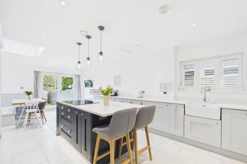 3 bedroom semi-detached house for sale, Dobbins Lane, Wendover
