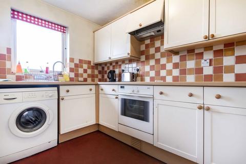 2 bedroom flat to rent, Taeping Street, London E14