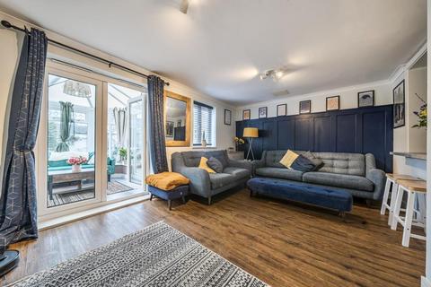 4 bedroom end of terrace house for sale, Brome Way,  Shilton Park,  Carterton,  OX18