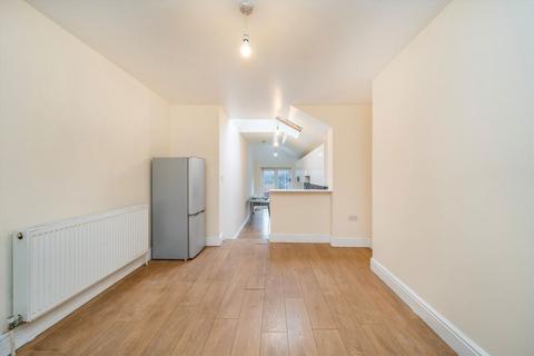undefined, Tokyngton Avenue, Wembley HA9