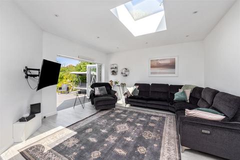 undefined, St Lawrence Avenue, Worthing