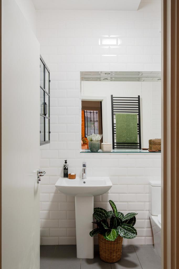 328192 - Cyntra Place, Mare Street, London E8 -...
