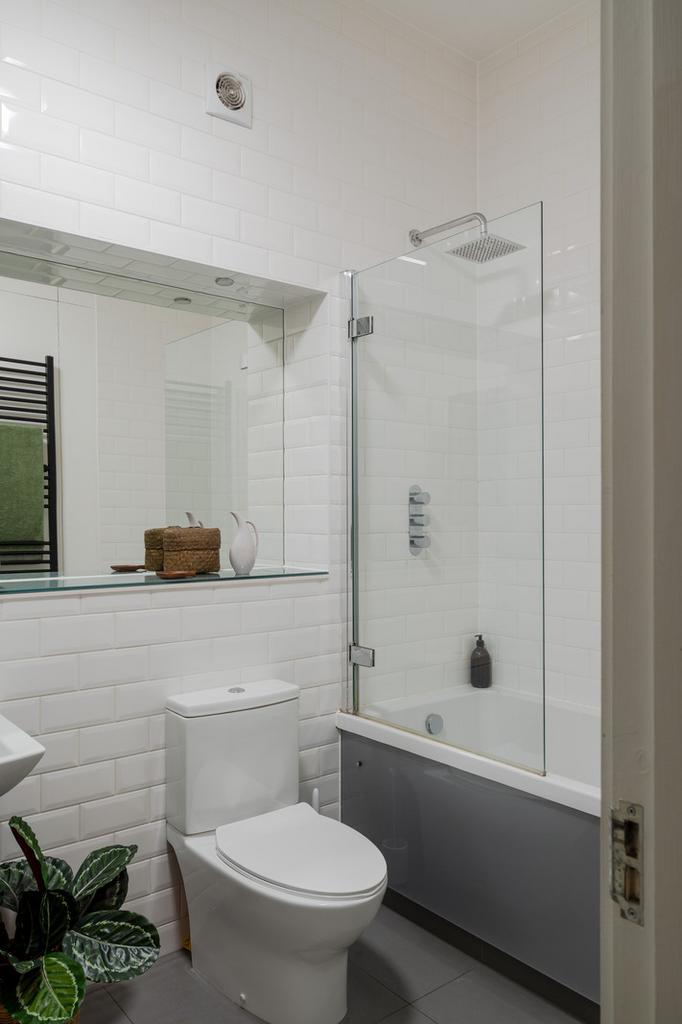328193 - Cyntra Place, Mare Street, London E8 -...