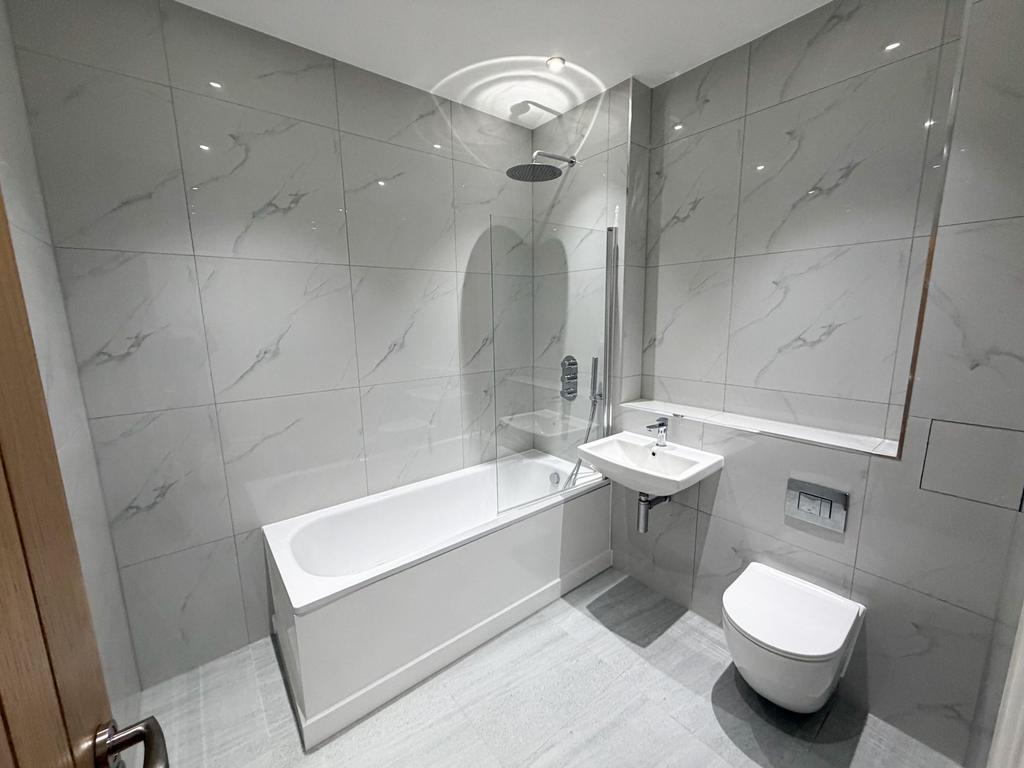 Old Harlow Apartments CM17