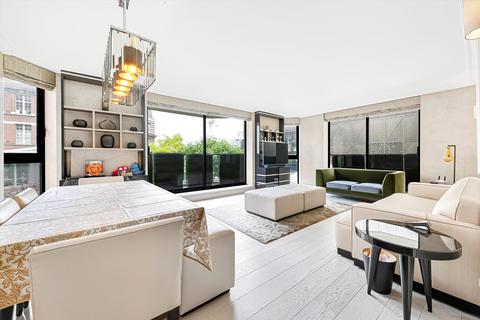 3 bedroom flat to rent, Blythe Road, London W14