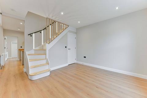 2 bedroom terraced house for sale, Elmers Road, Norwood, London, SE25