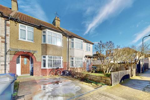 3 bedroom terraced house for sale, Milton Avenue, London NW9